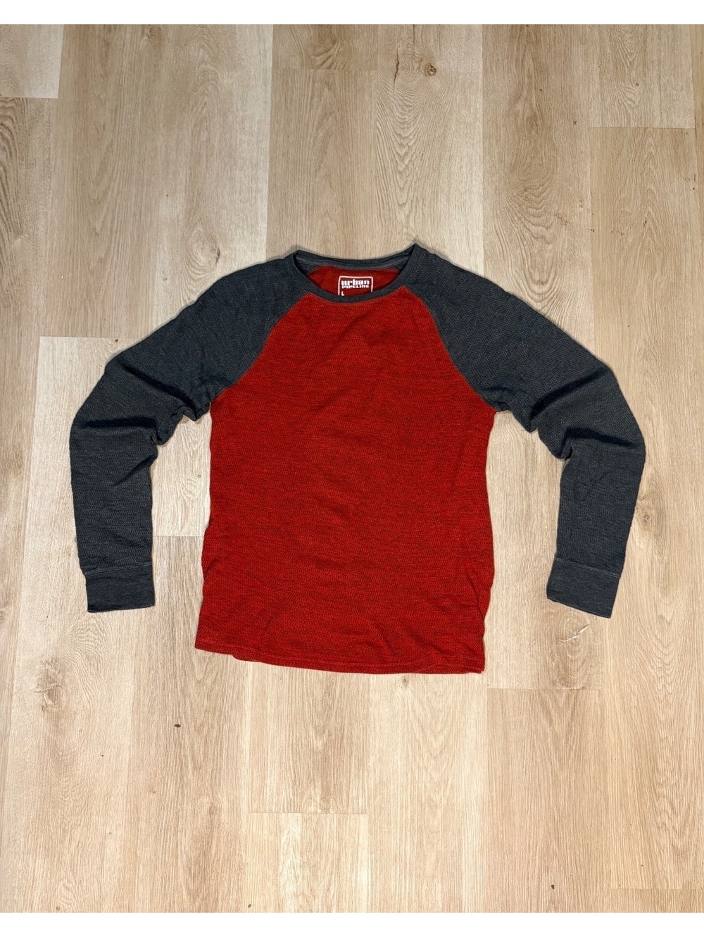 Urban Pipeline Red & Grey Long Sleeve Shirt Mens Size Large Crewneck Skater Y2K